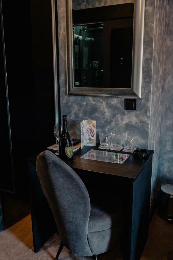 Garni Hotel Zen Free Parking Ni Exteriör bild